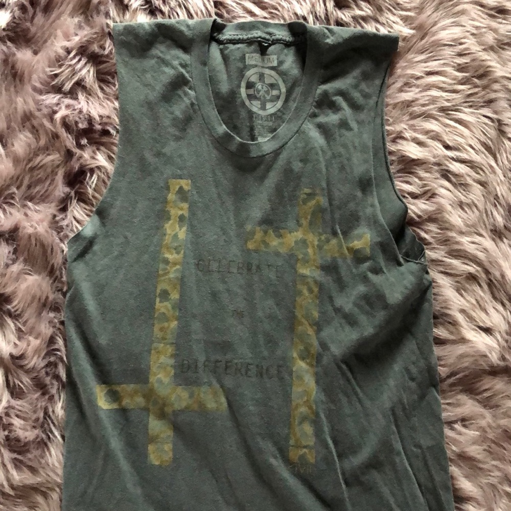 PacSun civil cut off tee